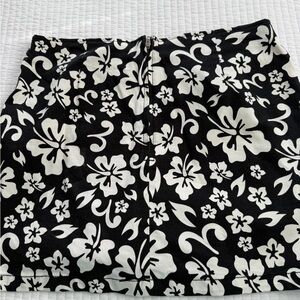 Wild Fable Black and White Floral Skirt